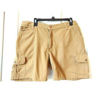 Women's Carhart Cargo Shorts Size 16 100% cotton, great for outdoor activities